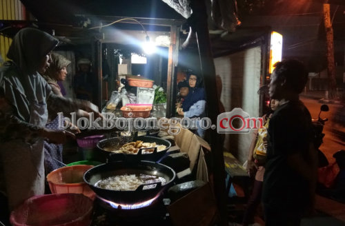 Bubur Kacang Ijo Pak Bakri, Santap Nikmat Kuliner Malam